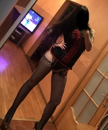 Элитная индивидуалка с шикарной внешностью и ненасытной страстью приглашает к себе на чашку чая и незабываемый секс. Ты останешься доволен нашей встречей, об этом я гарантирую! 512, 36 лет