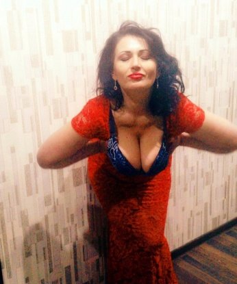 Воплотим твои самые смелые фантазии в реальность! ✨
Я креативная и страстная индивидуалка из Москвы. Со мной ты окунешься в мир наслаждения, где страсть и чувственность станут неповторимым опытом. Я гарантирую полное удовлетворение и потрясающий экспертный уровень.
Ты можешь рассчитывать на великолепный эротический массаж, эксперименты в сексуальных играх, глубокий оральный секс и многое другое. Со мной ты будешь чувствовать себя по-настоящему желанным и любимым. 💋
Мои фото подтверждают истинность моих красивых форм, а положительные отзывы оставят лишь приятное впечатление о нашей встрече. Жду тебя в Москве для приятного общения и незабываемого времени вместе! 🌟 2611, 45 лет